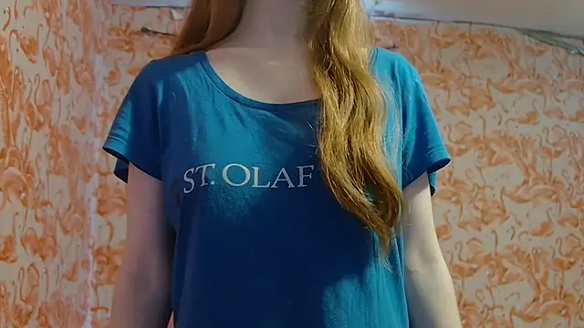 Snapshot of strawberrysmoothie chatting on 16, 10, 2025 strawberrysmoothie online show from 16, 10, 2025