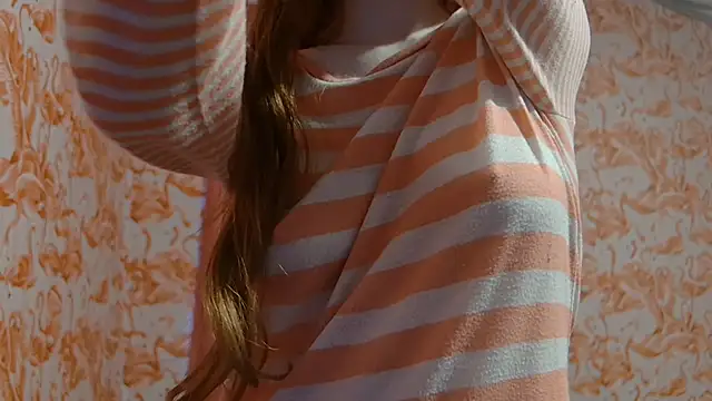 Snapshot of strawberrysmoothie chatting on 28, 10, 2025 strawberrysmoothie online show from 28, 10, 2025