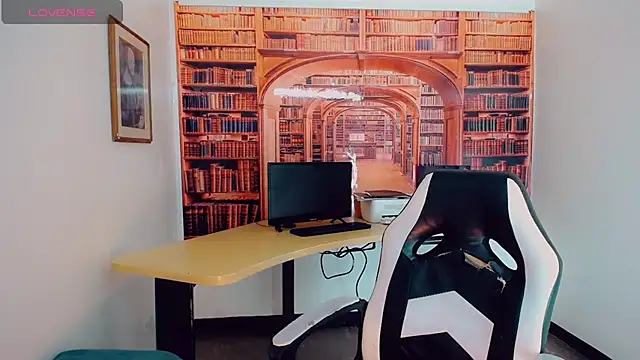 Snapshot of khiara_moretti chatting on 1, 2, 2025 khiara moretti online show from 1, 2, 2025