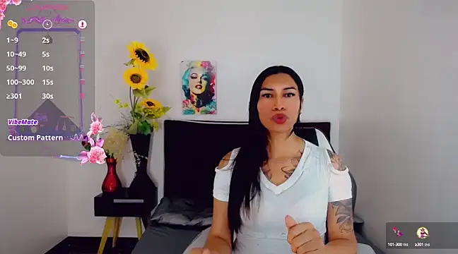 Snapshot of khiara_moretti chatting on 18, 3, 2025 khiara moretti online show from 18, 3, 2025