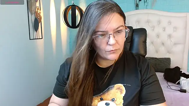 Snapshot of MsJossie chatting on 16, 4, 2026 MsJossie online show from 16, 4, 2026