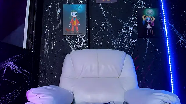 Agathaargent  online show from 31, 1, 2025