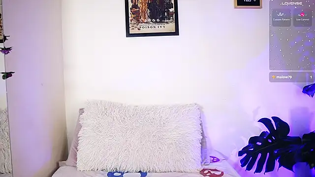 Snapshot of YourMandy chatting on 12, 3, 2025 YourMandy online show from 12, 3, 2025