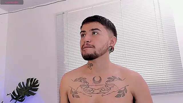 Snapshot of ftmphilip_ chatting on 23, 10, 2025 ftmphilip online show from 23, 10, 2025