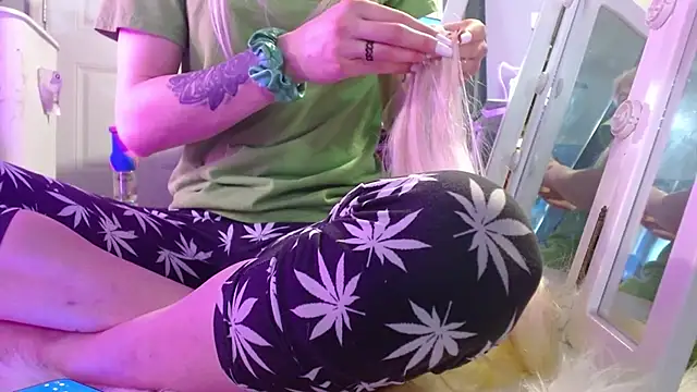 watermellonpussy online show from 2, 3, 2026