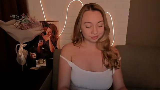 DanielaWisse online show from 1, 1, 2025