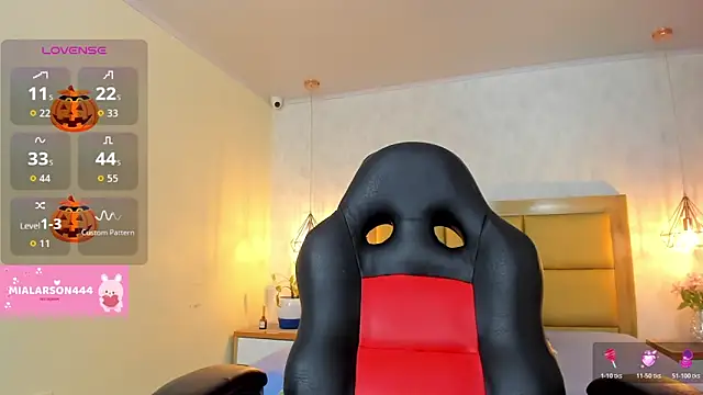 LARSONMIA online show from 17, 10, 2025