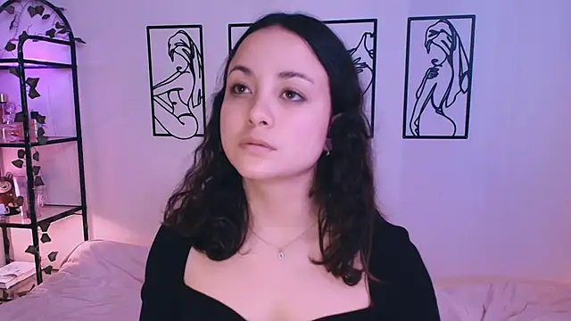 Megan Rodrigo online show from 19, 10, 2025