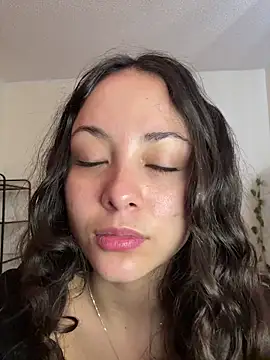 Snapshot of Megan_Rodrigo chatting on 6, 3, 2026 Megan Rodrigo online show from 6, 3, 2026