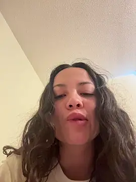 Snapshot of Megan_Rodrigo chatting on 28, 3, 2026 Megan Rodrigo online show from 28, 3, 2026