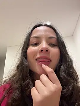 Megan Rodrigo online show from 10, 5, 2026