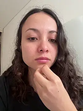 Megan Rodrigo online show from 19, 5, 2026