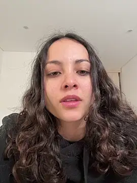 Megan Rodrigo online show from 22, 5, 2026