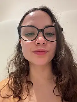 Snapshot of Megan_Rodrigo chatting on 14, 6, 2026 Megan Rodrigo online show from 14, 6, 2026