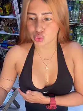 Amber Martins  online show from 29, 1, 2025