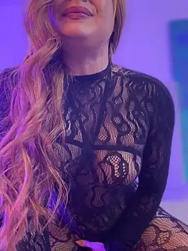 Amber Martins  online show from 3, 5, 2026