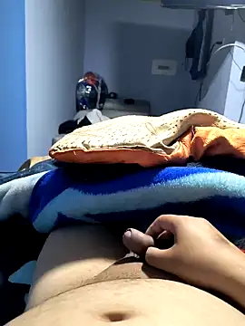 Snapshot of BatiBattman69 chatting on 15, 2, 2025 BatiBattman69 online show from 15, 2, 2025