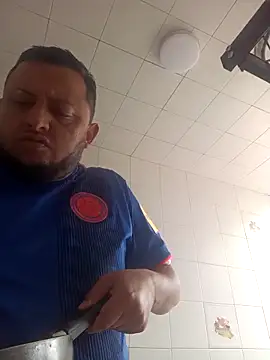 Snapshot of BatiBattman69 chatting on 17, 2, 2025 BatiBattman69 online show from 17, 2, 2025