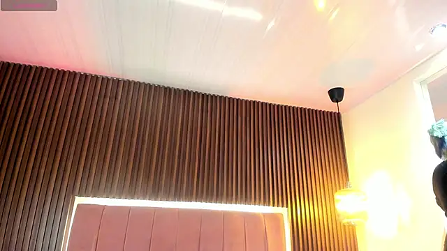 lucky-leah online show from 21, 1, 2025