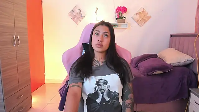 Kayla foxxy online show from 4, 5, 2026
