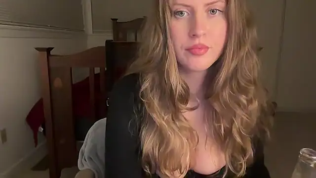 YUMIandbigWOLF online show from 4, 5, 2026