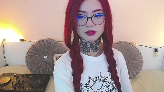 Snapshot of Isabella__dark chatting on 4, 12, 2024 Isabella dark online show from 4, 12, 2024