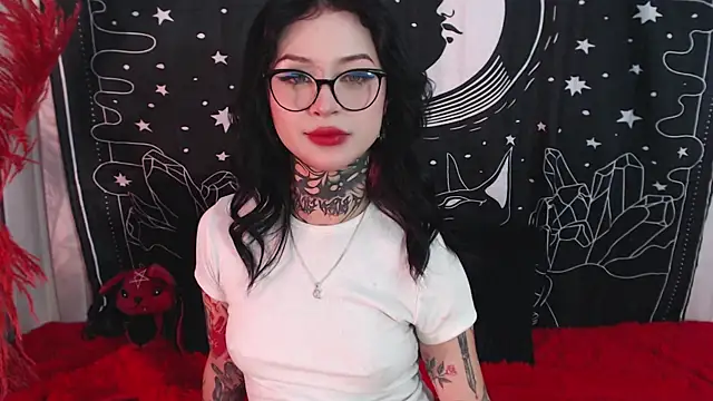 Snapshot of Isabella__dark chatting on 7, 2, 2025 Isabella dark online show from 7, 2, 2025