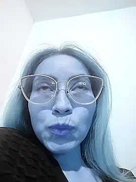 JuliaMack online show from 26, 9, 2025