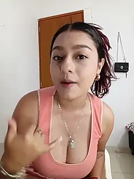 Kittyy Hott  online show from 22, 12, 2025