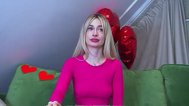 Snapshot of MarieKarma chatting on 28, 2, 2025 MarieKarma online show from 28, 2, 2025