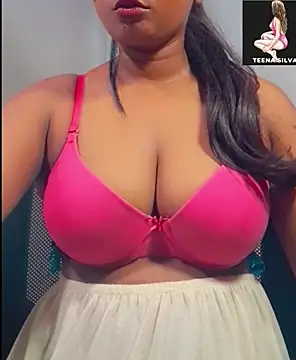 Snapshot of SLteena chatting on 5, 10, 2025 SLteena online show from 5, 10, 2025