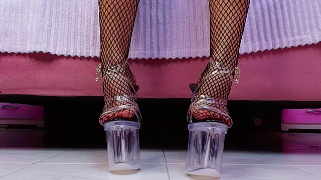 Snapshot of AuroraSim chatting on 28, 10, 2025 AuroraSim online show from 28, 10, 2025