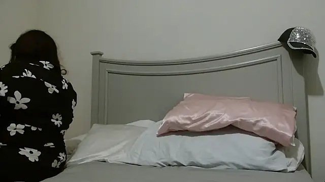 Snapshot of Crazyfunroom chatting on 17, 1, 2025 Crazyfunroom online show from 17, 1, 2025