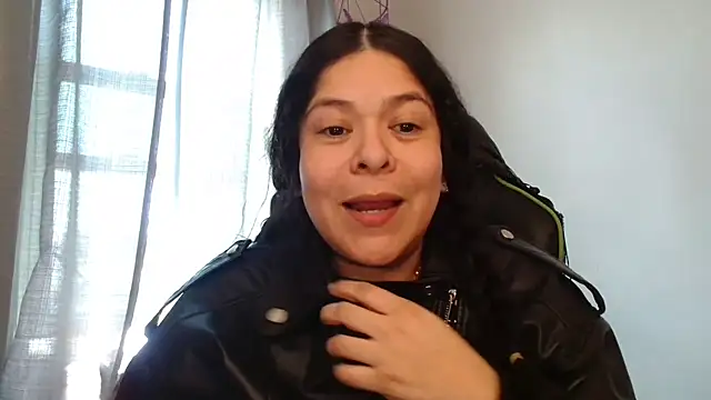 Snapshot of Crazyfunroom chatting on 1, 3, 2026 Crazyfunroom online show from 1, 3, 2026