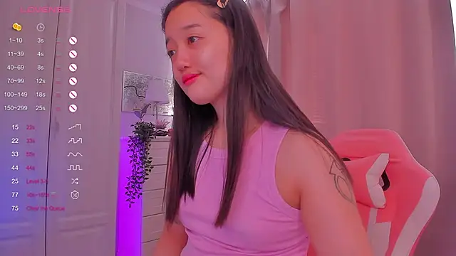 Snapshot of FreyaRaya chatting on 5, 2, 2025 FreyaRaya online show from 5, 2, 2025
