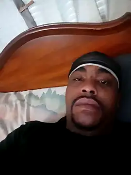 Snapshot of PuzzledEdge4 chatting on 4, 11, 2025 PuzzledEdge4 online show from 4, 11, 2025