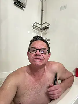 Snapshot of justinblan chatting on 4, 2, 2026 justinblan online show from 4, 2, 2026