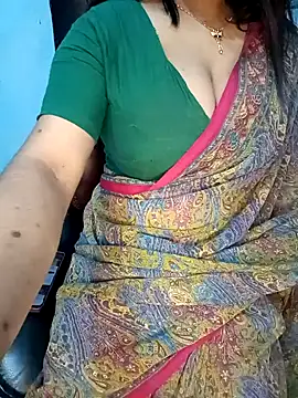 Snapshot of Dayna-36 chatting on 9, 1, 2025 Dayna-36 online show from 9, 1, 2025