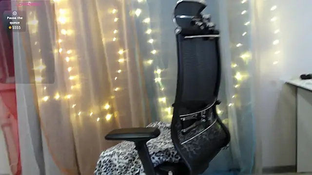 LanaDreamX online show from 8, 5, 2026