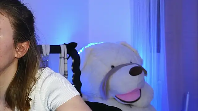 Snapshot of ivyleague_ chatting on 21, 3, 2026 ivyleague online show from 21, 3, 2026