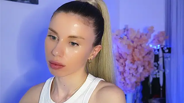 Snapshot of ivyleague_ chatting on 27, 3, 2026 ivyleague online show from 27, 3, 2026