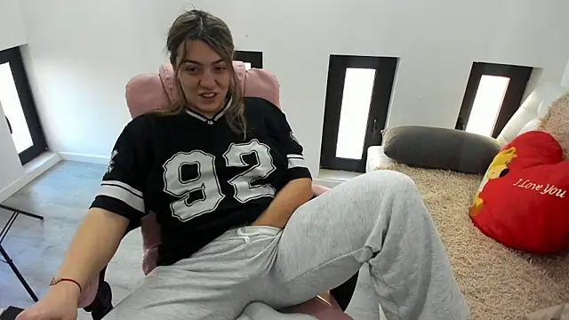 Dyana Kaylinn online show from 11, 3, 2026