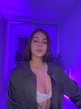 Snapshot of Susi_bell chatting on 12, 1, 2025 Susi bell online show from 12, 1, 2025