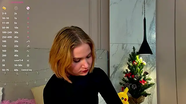 Snapshot of EllenaGreen chatting on 10, 1, 2025 EllenaGreen online show from 10, 1, 2025