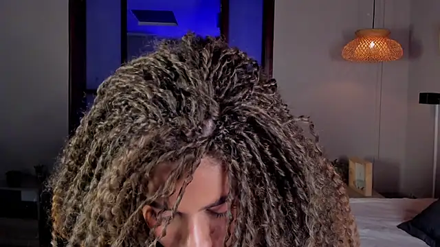 nayah   online show from 16, 9, 2025