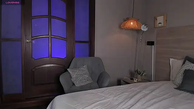 nayah   online show from 13, 3, 2026