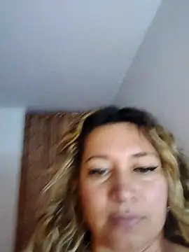 Snapshot of Devil_Sara chatting on 1, 2, 2026 Devil Sara online show from 1, 2, 2026