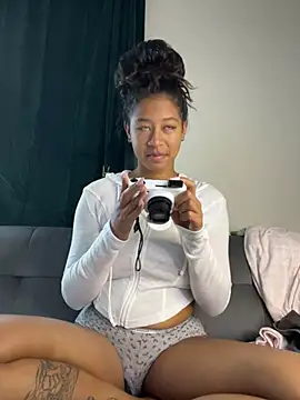 VanessaBling online show from 26, 1, 2025