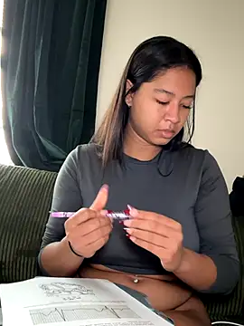 VanessaBling online show from 1, 12, 2025