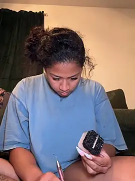 Snapshot of VanessaBling chatting on 3, 5, 2026 VanessaBling online show from 3, 5, 2026